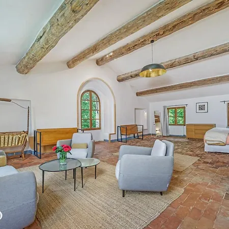 Guest house Parenthese En Luberon