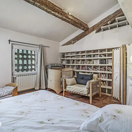 Guest house Parenthese En Luberon *