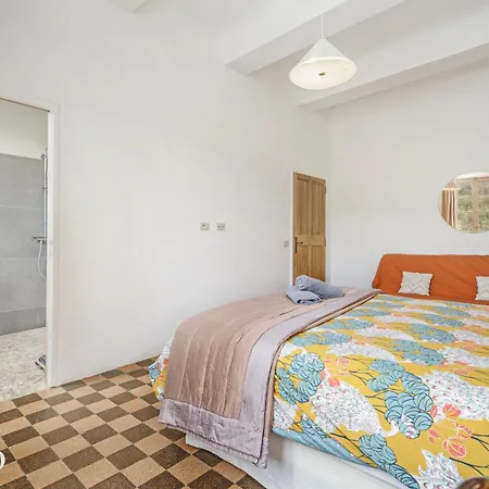 Guest house Parenthese En Luberon Rustrel